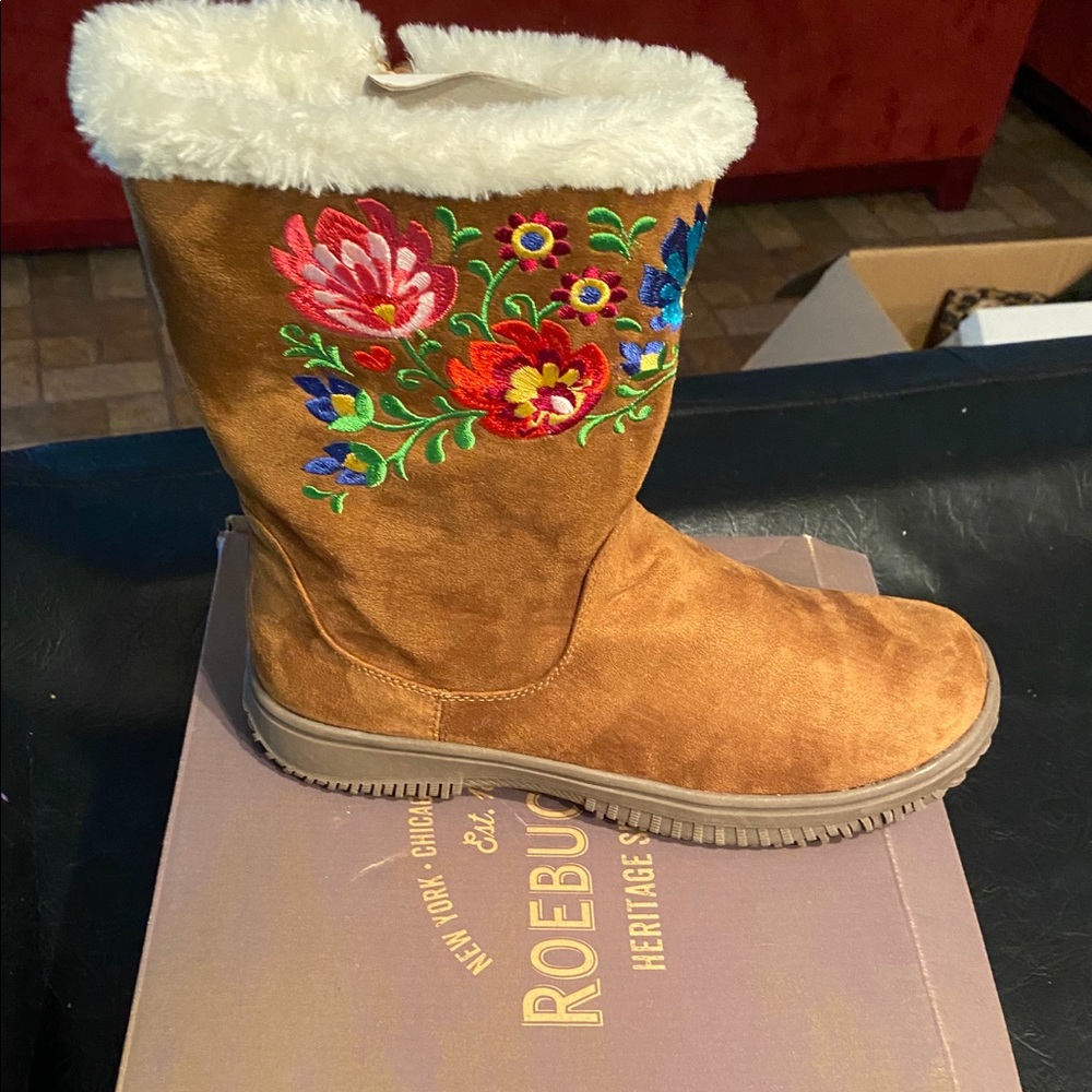 🚨BOOTS🚨